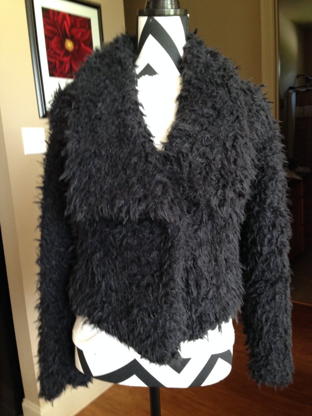 NWT Decree faux fur crop jacket ling sleeves polyester size M